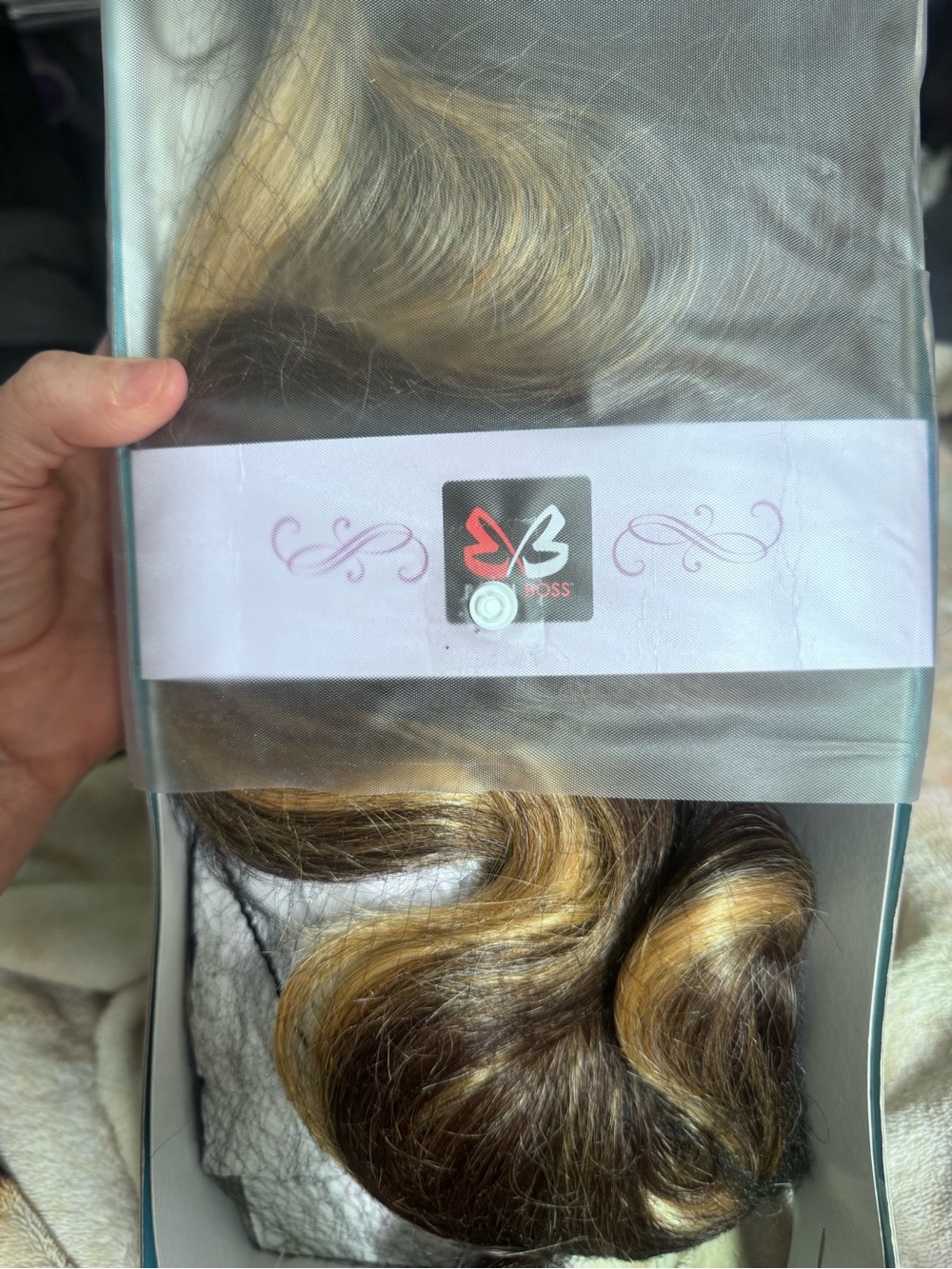 NIB Bobbi Boss lace front wig Brown w/ Blonde Highlights money pieces HL27S/6613